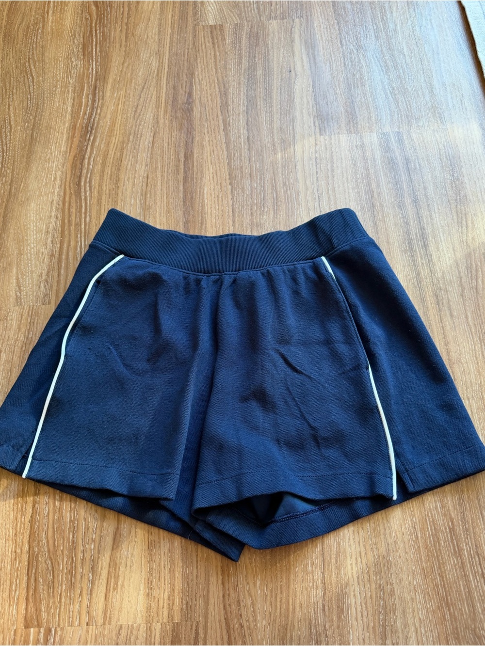 SPANX AIR PIQUE SHORTS - Picture 3 of 6